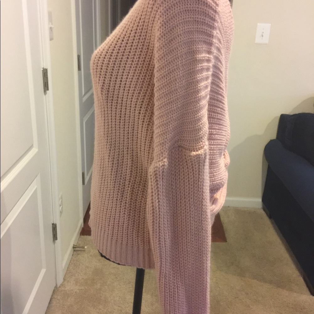 Pink sweater - Picture 3 of 4